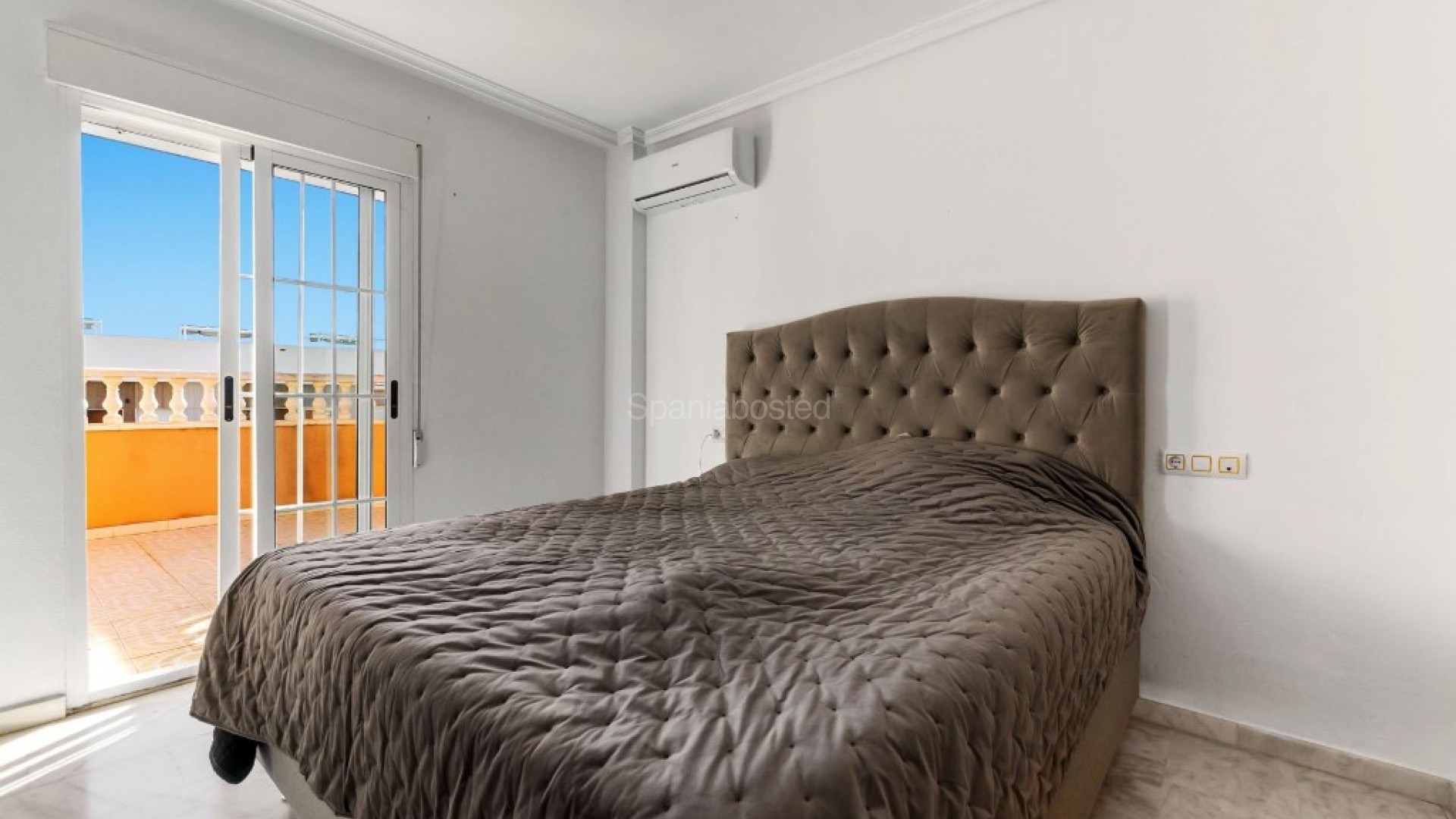 Segunda mano - Villa -
Villamartín - Villamartin