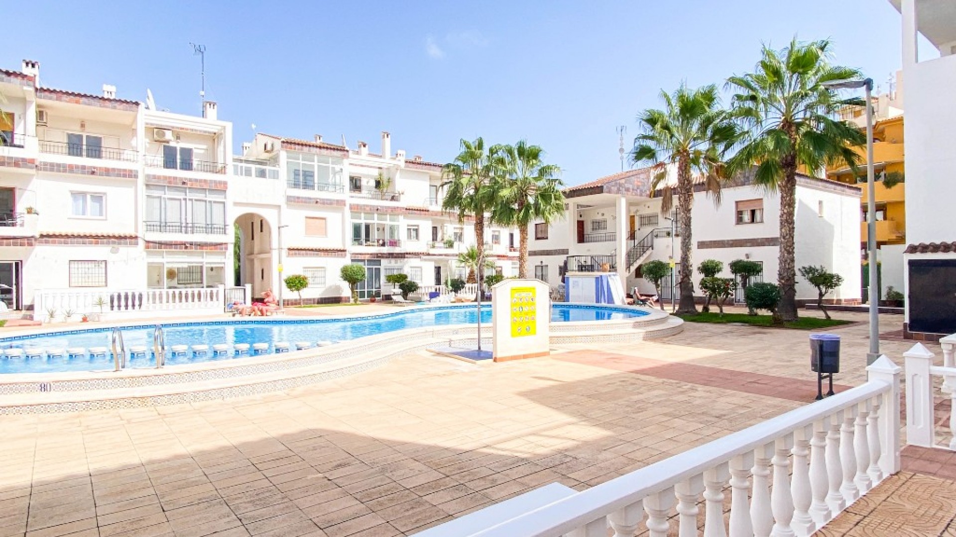 Short time rental - Apartment -
Punta Prima - Cala Dorada