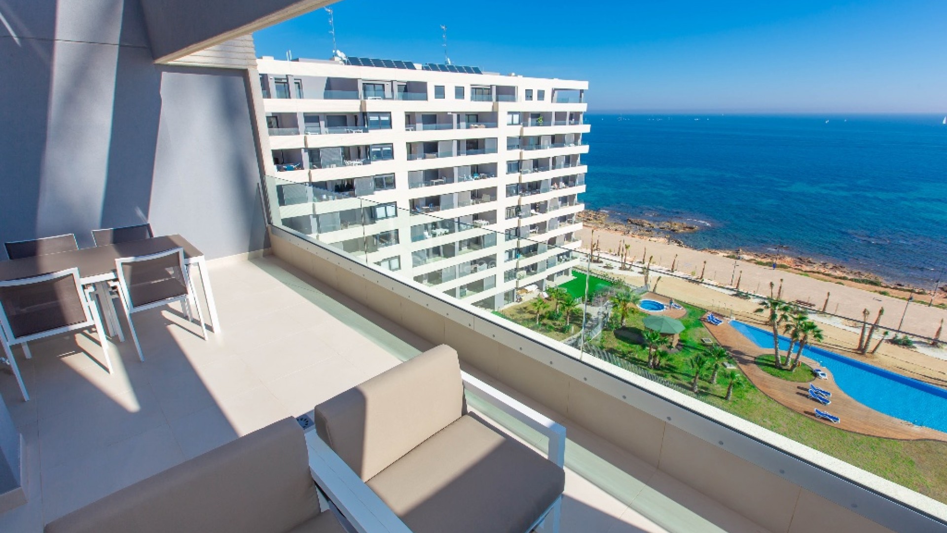 Short time rental - Apartment -
Punta Prima