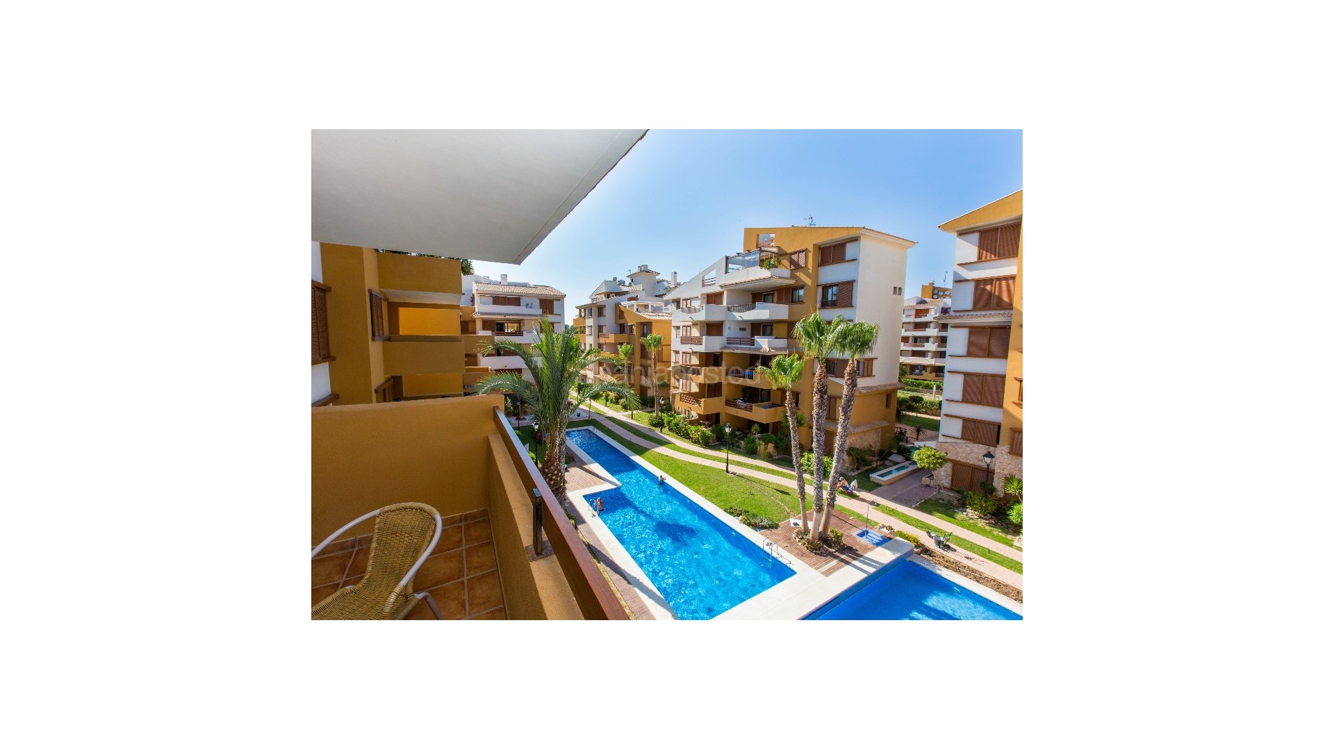 Short time rental - Leilighet -
Punta Prima