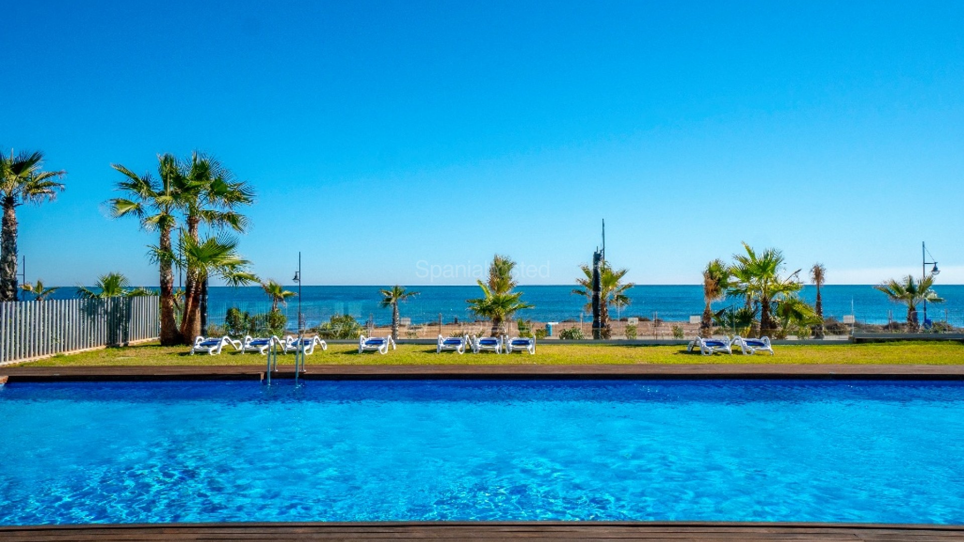 Short time rental - Leilighet -
Punta Prima