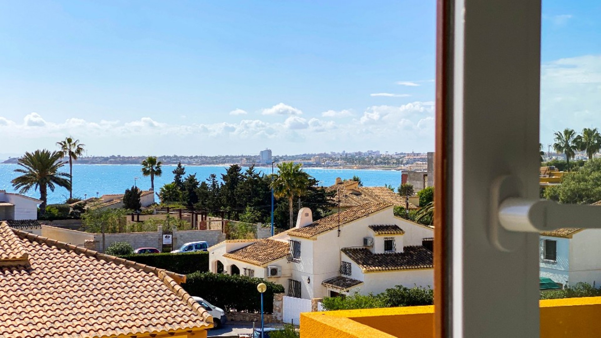 Short time rental - Leilighet -
Punta Prima
