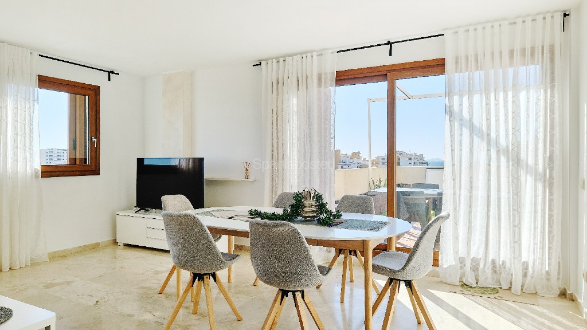 Short time rental - Leilighet -
Punta Prima