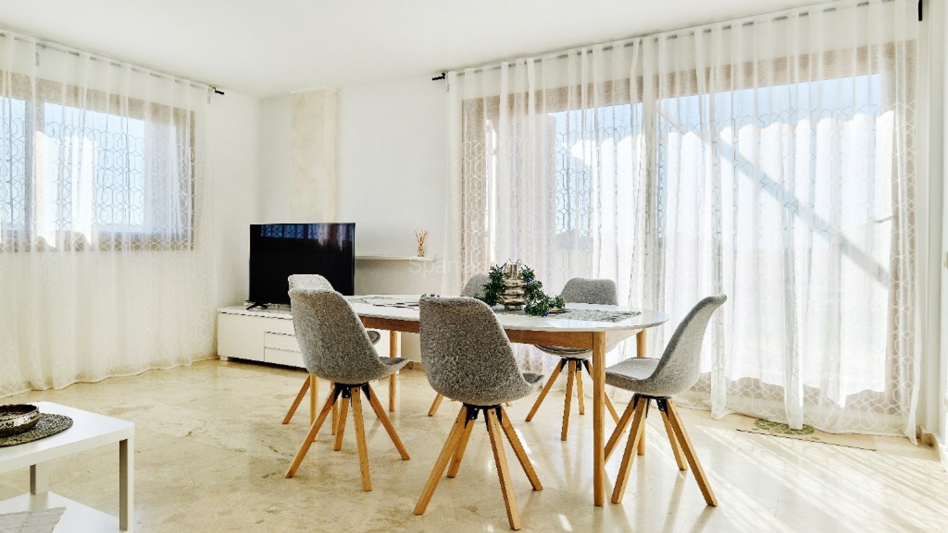 Short time rental - Leilighet -
Punta Prima