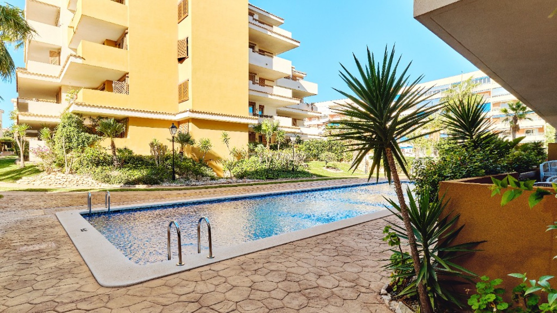 Short time rental - Leilighet -
Punta Prima