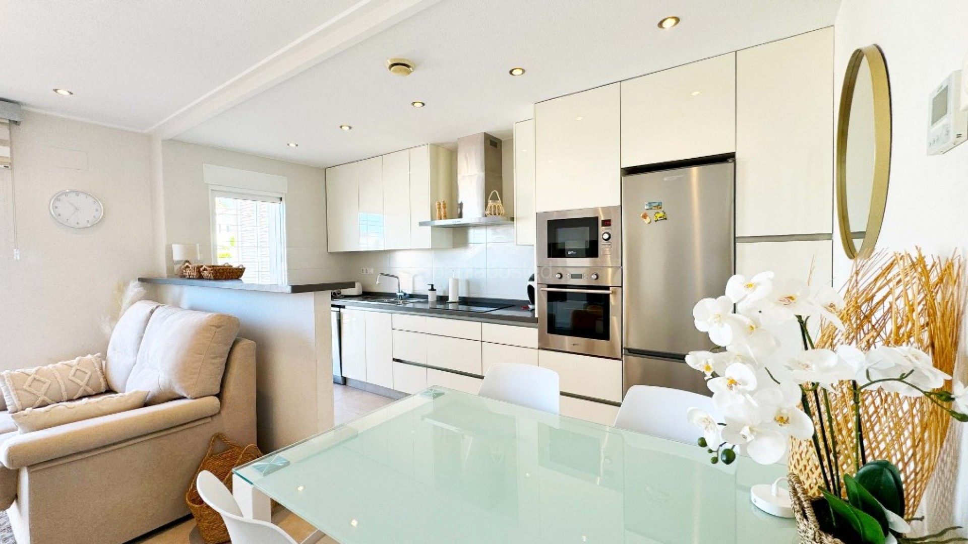 Short time rental - Leilighet -
Punta Prima