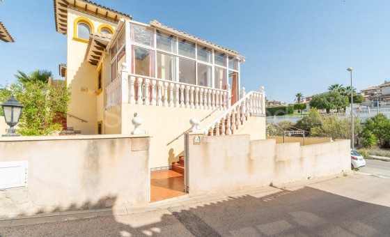 Villa - Bruktbolig - Orihuela Costa -
                La Zenia