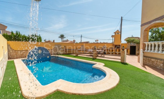 Villa - Bruktbolig - Orihuela Costa -
                Playa Flamenca