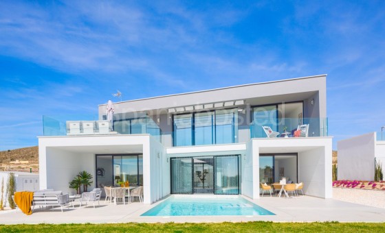 Villa - Nueva construcción  - Banos y Mendigo - GN-61855
