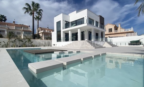 Villa - Nueva construcción  - Torrevieja - ES-71228