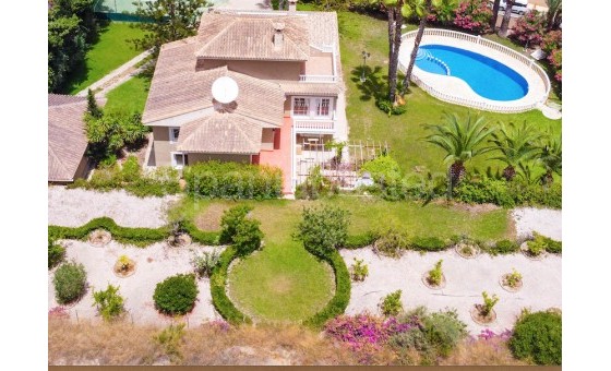 Villa - Resale - Alicante - ES-39677