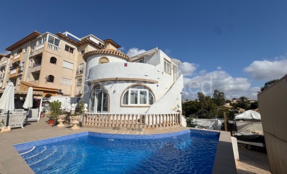 Villa - Resale - La Zenia - La Zenia