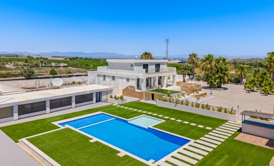 Villa - Resale - Los Montesinos - CB-21826