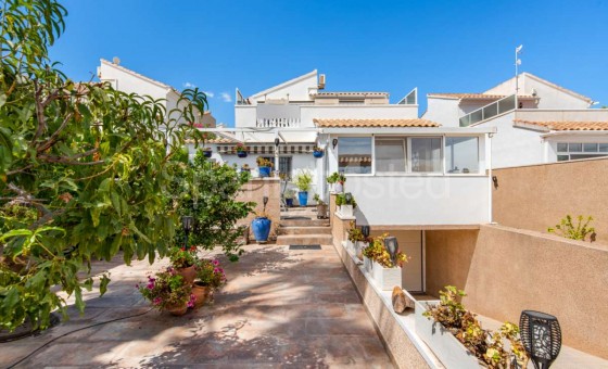 Villa - Resale - Punta Prima - CBW-21724