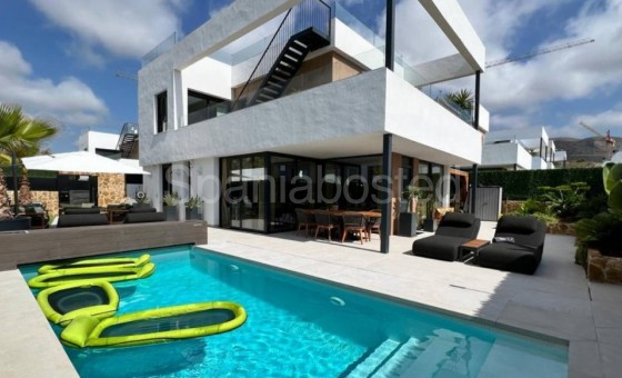 Villa - Segunda mano - Finestrat - Finestrat