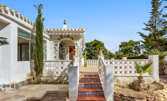 Villa - Segunda mano - Los Balcones - Los Altos del Edén - Los Balcones